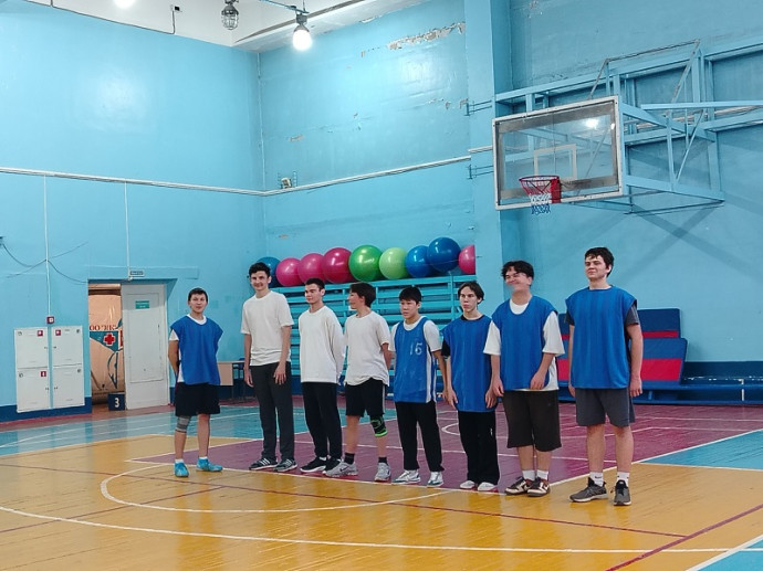 Соревнования по баскетболу на 1 курсе 2