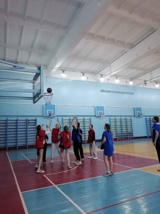 Соревнования по баскетболу на 1 курсе 3