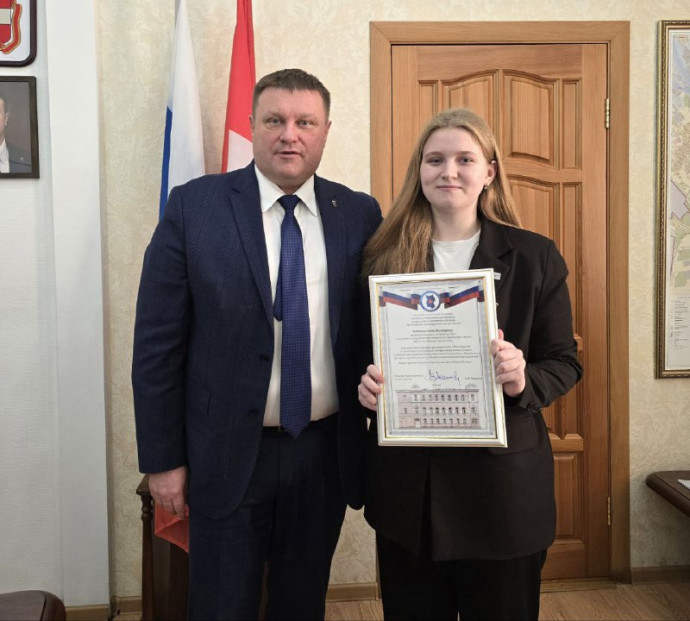 В рамках празднования Дня российского студенчества состоялась значимая встреча Министра здравоохранения Омской области со студентами Медицинского колледжа! 5